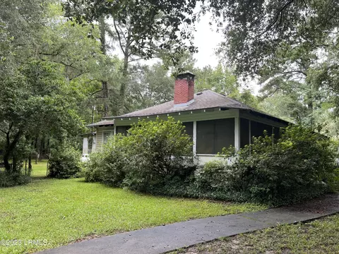 12 Camp Saint Mary Rd, Okatie, SC 29909
