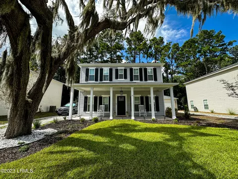 10 Rinkie Ln, Beaufort, SC 29906