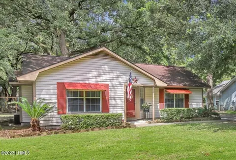 51 Burlington Cir, Beaufort, SC 29906