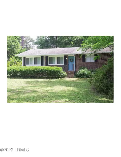 2420 First Blvd, Beaufort, SC 29902