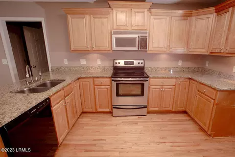 106 Blue Water Ln, Hampton, SC 29924 photo 6
