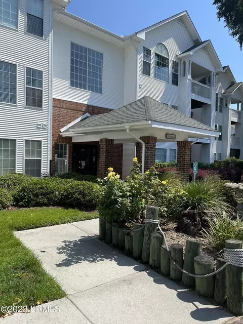 1231 Ladys Island Dr #229, Port Royal, SC 29935