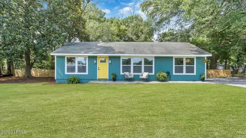 2705 Jones Ave, Beaufort, SC 29902