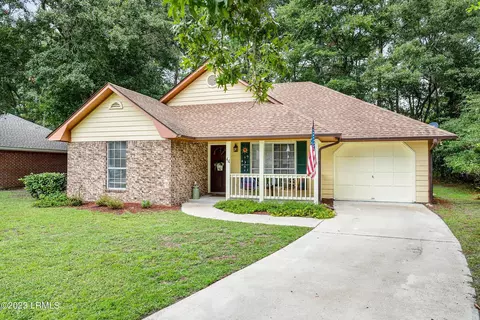 44 Cedar Crest Cir, Beaufort, SC 29907