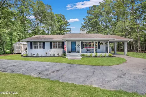 312 Bass Lake Dr, Ridgeland, SC 29936
