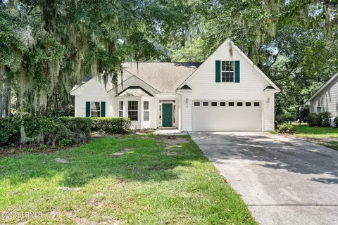 41 Purrysburg Dr, Beaufort, SC 29907