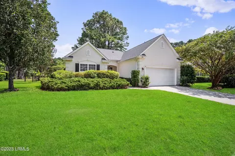165 Pinecrest Dr, Bluffton, SC 29910 photo 2