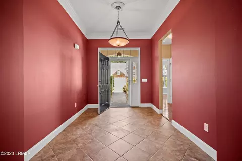 165 Pinecrest Dr, Bluffton, SC 29910 photo 5