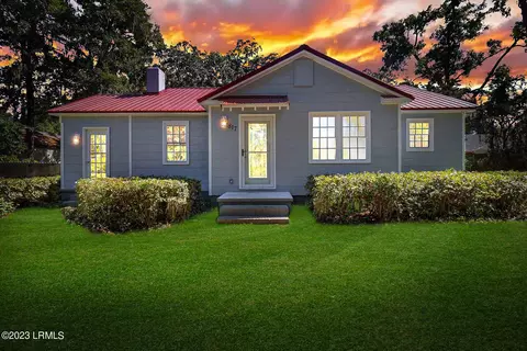 1817 Royal Palms Rd, Port Royal, SC 29935