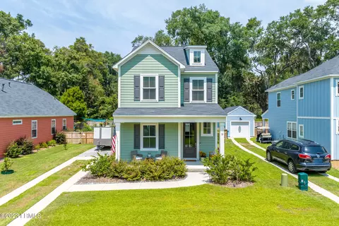 10 Camp Saxton Way, Port Royal, SC 29935