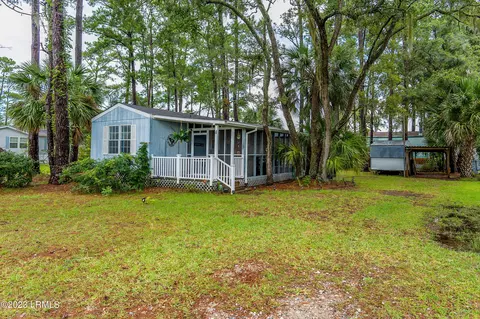 4 Arrowhead Trl, Saint Helena Island, SC 29920