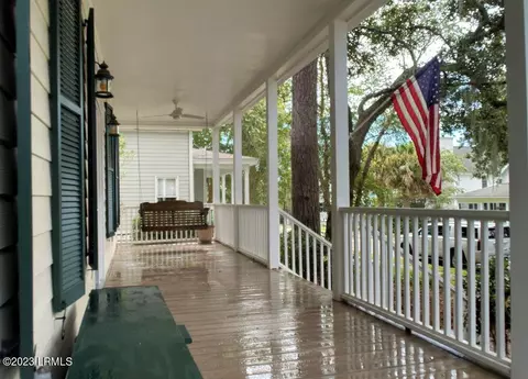 21 Bostick Cir, Beaufort, SC 29902