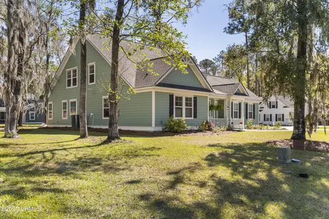 19 Tern Rd S, Beaufort, SC 29907