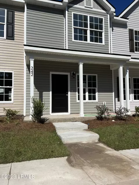 242 Admiration Ave, Beaufort, SC 29906