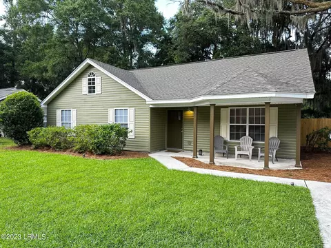 1501 Palmetto Sands Ct, Beaufort, SC 29902