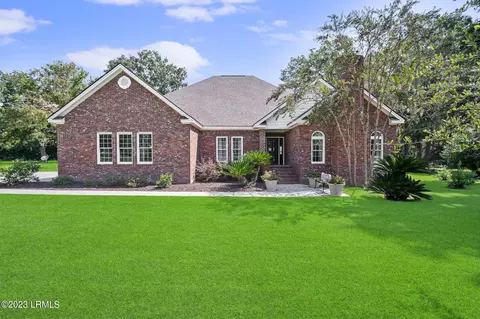 7 Stuart St, Seabrook, SC 29940