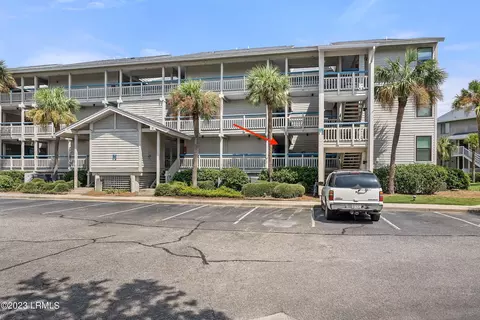 6 Harbor Dr N #M117, Saint Helena Island, SC 29920