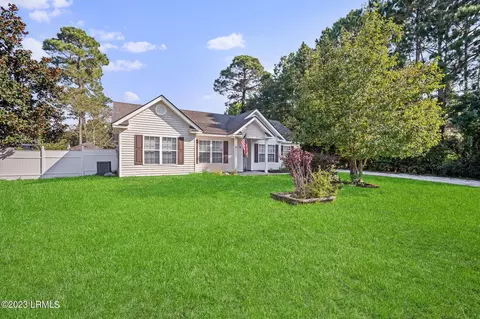35 Southern Magnolia Dr, Beaufort, SC 29907