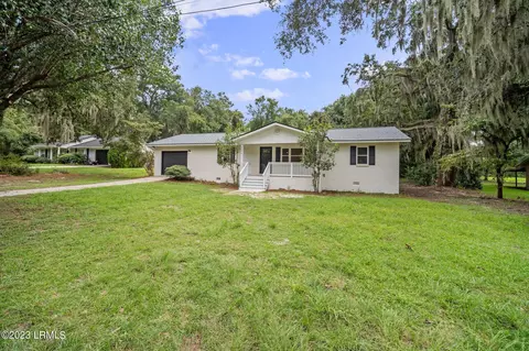 4006 Luella St, Beaufort, SC 29906