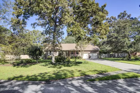 107 Kendall Ct, Goose Creek, SC 29445