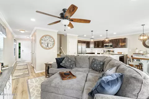 202 College Ln, Bluffton, SC 29909 photo 6