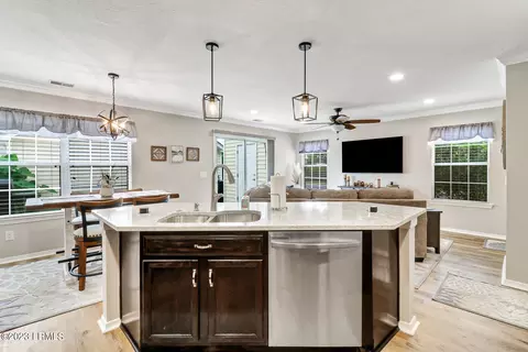 202 College Ln, Bluffton, SC 29909 photo 8