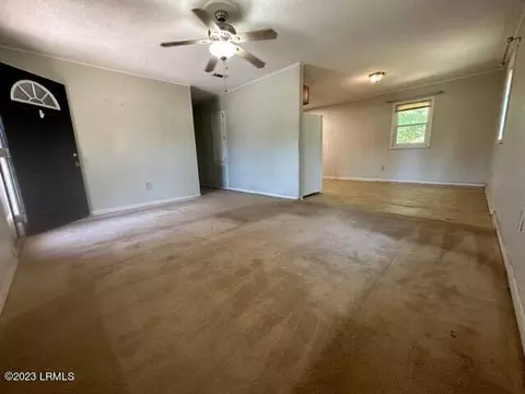 2132 Ehrhardt Rd, Ehrhardt, SC 29081 photo 3