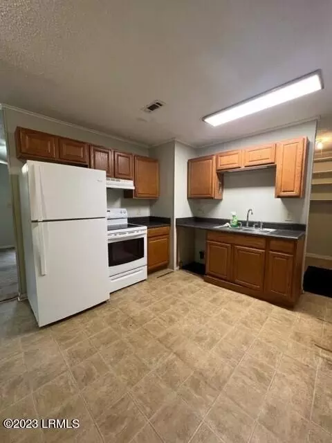 2132 Ehrhardt Rd, Ehrhardt, SC 29081 photo 5