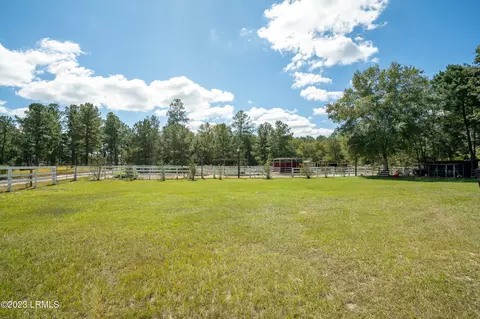 175 Maria Stuart Ln, Varnville, SC 29944