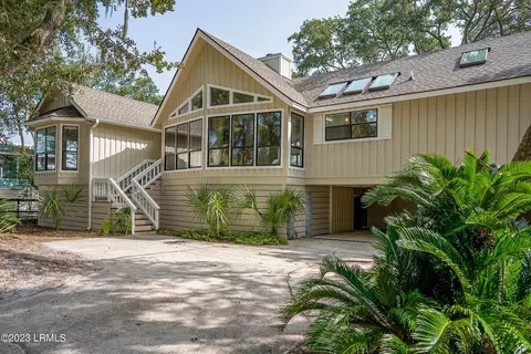 161 Sea Pines Dr, Saint Helena Island, SC 29920