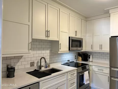 895 Ribaut Rd #5, Beaufort, SC 29902