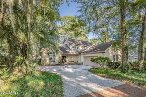 128 Locust Fence Rd, Saint Helena Island, SC 29920