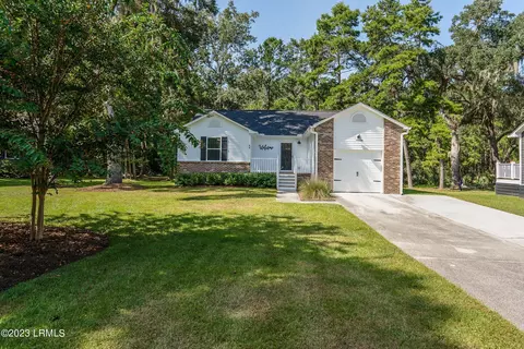 44 Canopy Ln, Saint Helena Island, SC 29920