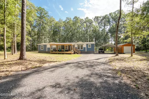 75 Vineyard Point Rd, Saint Helena Island, SC 29920