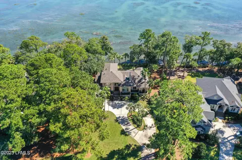 77 Peninsula Dr, Hilton Head Island, SC 29926