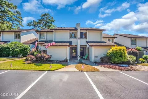 1 Marsh Harbor Dr #D, Beaufort, SC 29907