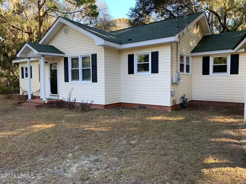 1815 Narcissus Ln, Port Royal, SC 29935