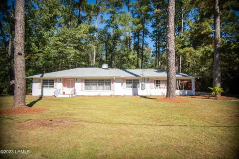 218 Maner Dr, Allendale, SC 29810