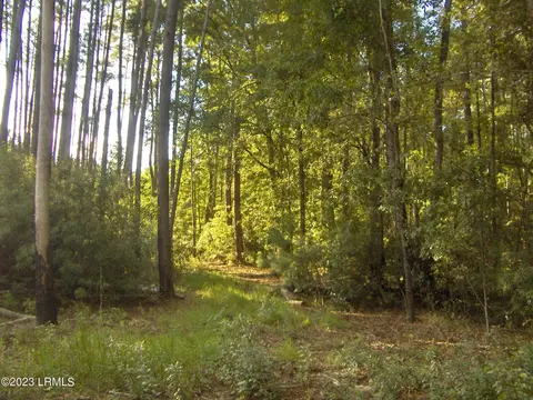 405 Preschool Rd, Ridgeland, SC 29936