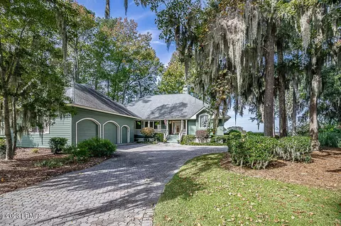 216 Dataw Dr, Saint Helena Island, SC 29920