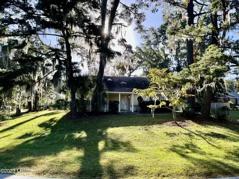 2008 Stone Marten Dr, Beaufort, SC 29902