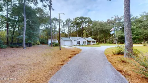 29 James F Byrnes St, Beaufort, SC 29907