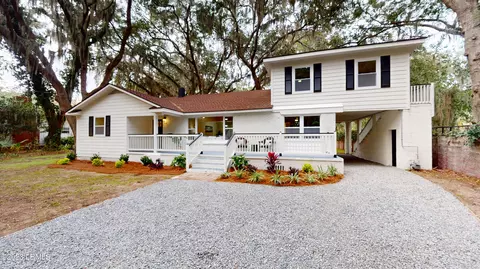 2399 Pine Haven St, Beaufort, SC 29902