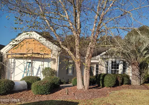 30 Candlelight Ln, Bluffton, SC 29909