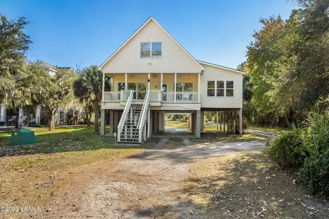 21 Jeannine Ct, Seabrook, SC 29940