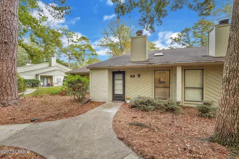 96 Mathews Dr #39, Hilton Head Island, SC 29926