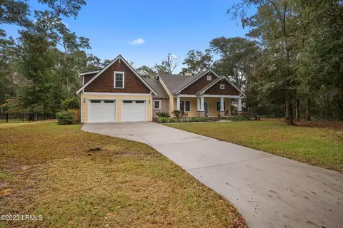47 Fiddler Dr, Beaufort, SC 29907