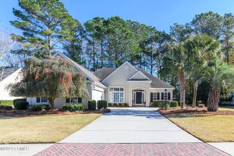 8 Point West Dr, Bluffton, SC 29910