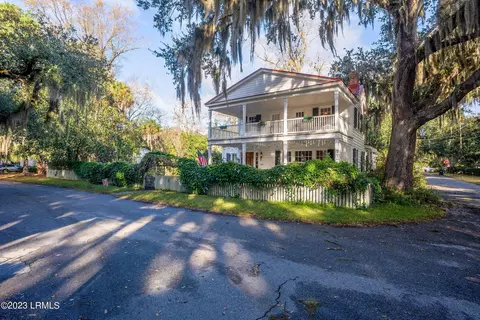 301 Laurens St, Beaufort, SC 29902