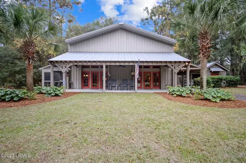 159 Gannet Point Rd, Beaufort, SC 29907